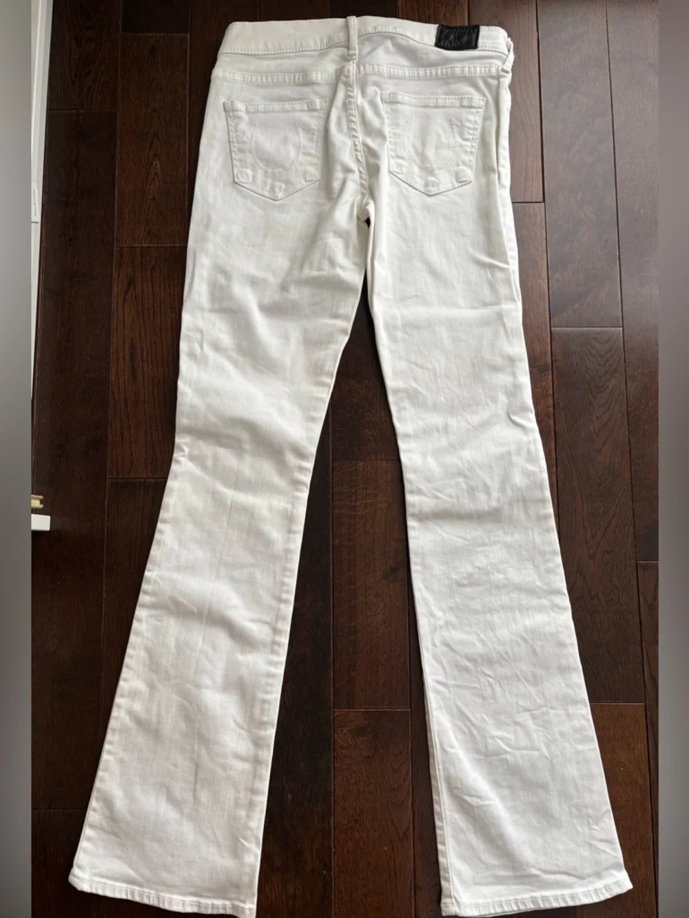 True Religion Classic White Becca Mid Rise Bootcut Flared Jeans (size 28) - Picture 2 of 4